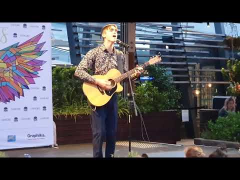 Thomas James - Home