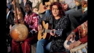 Watch Rosanne Cash Western Wall video