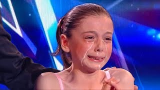 Simon Cowell Broke This Little Girls Heart During The Finals..
