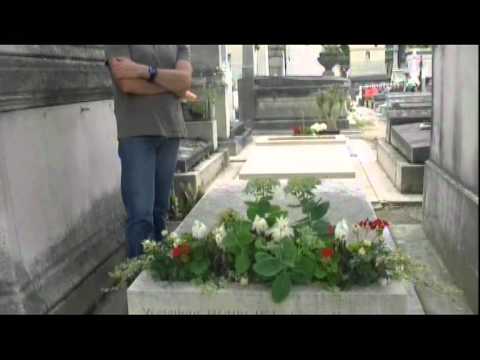 claude chabrol tombe tombe d yves mourousi au cimeti 232 re de montparnasse youtube claude chabrol tombe tombe d yves mourousi au cimeti 232 re de montparnasse youtube
