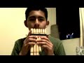 tocando flauta zampona y quena