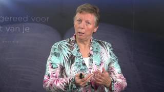 5.De val van Babylon / Studie in Daniël 5 - Marian Pel