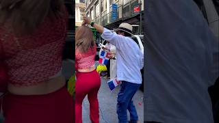 Tairy Ynoa Bailando Otra Vez Del Desfile Dominicano 81323