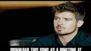 Watch Robin Thicke Elevatas video