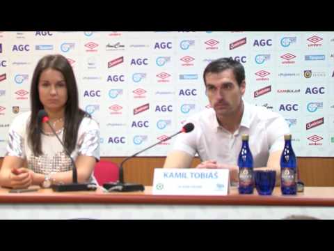 Tiskov konference hostujcho trenra po zpase Teplice - Pbram (18.3.2017)