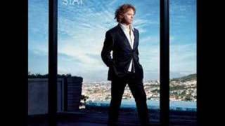 Watch Simply Red Little Englander video