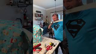 Gift Wrapping Differences Between Men And Women