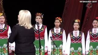 Видео СУ "Любен Каравелов" Пловдив - Коледен благотворителен концерт 2017 от Musical world, улица Любен Каравелов, Пловдив, Болгария