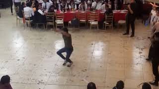 Francés Bailando Mueve El Toto