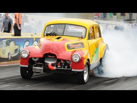 Twin turbo V8 powered FX Holden runs mid 8s on drag radial tyres at the