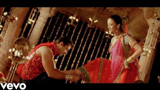 Watch Kavita Krishnamurthy Dholi Taro Dhol Baaje video