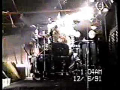 Stryper - Makes Me Wanna Sing Live 1991