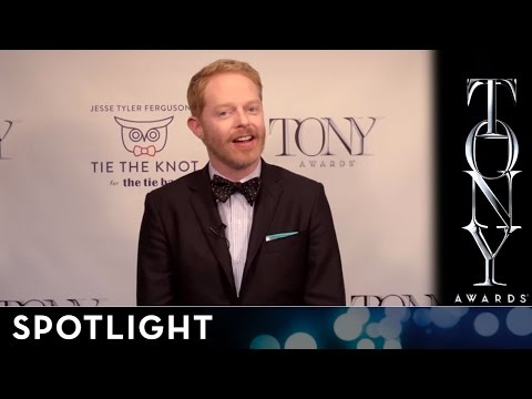 2014 Tony Awards: Jesse Tyler Ferguson's Tie the Knot Tony Bow Tie