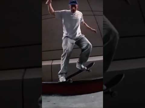 Last try before security kick out #skateboarding #pizzaskateboards