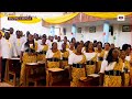 Tazama Kwaya Ya Mt. Cecilia Walivoimba ALELUYA KUU by G.F. Handel katika Dominika ya 2 Ya Pasaka