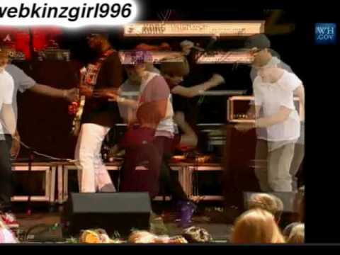 justin bieber at white house easter egg roll. Justin Bieber jerk dancing @ The White House Easter Egg Roll. Justin Bieber jerk dancing @ The White House Easter Egg Roll.
