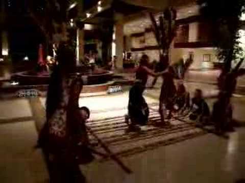 Sabah Kadazan Magunatip Dance