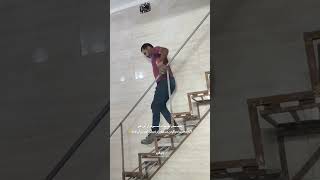 اگه فارسی حرف نمیزد نمیفهمیدم هنر دست استاد کار ایرانیه تا آخرش ببینید
