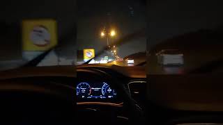 T-Roc Gece Yağmurlu Araba Snapleri