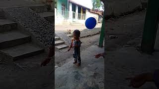 Pagi-Pagi Si Bocil Semangat Momong..