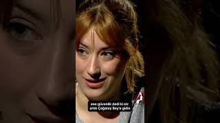 Hazal Kayanın Evinde Yangın Çıktı