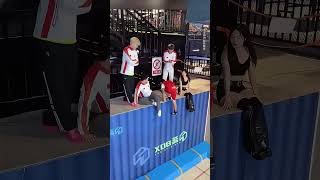 Ne Va Jamais Au Trampoline Avec Ta Pee Amie