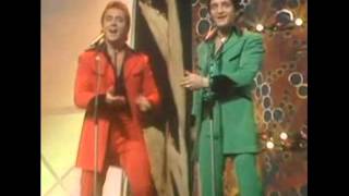 Watch Showaddywaddy Twist And Shout video