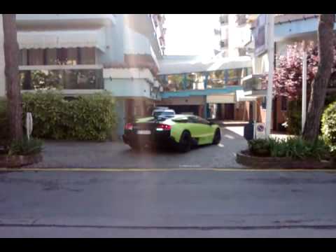 Italien A green Lamborghini Murcielago LP 6704 SV 670 HP in Jesolo