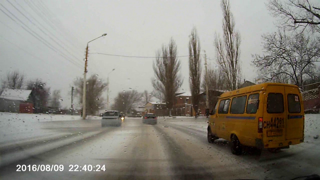 Регистратор в зеркале Регистратор в зеркале