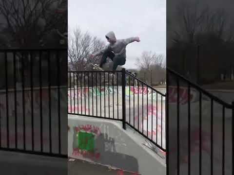Kevin big sketchy grind 🤯