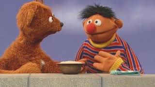 Sesame Street Ernie's Rubber Duckie Eats Baby Bear's Porriage Sesame Street Ernie's Rubber Duckie Eats Baby Bear's Porriage