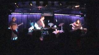 Ahvak-Moments. Le Triton Paris 2005.
