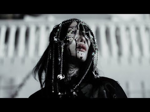 yeule - &#39;Evangelic Girl is a Gun&#39; (Official Music Video) (04月10日 22:00 / 12 users)