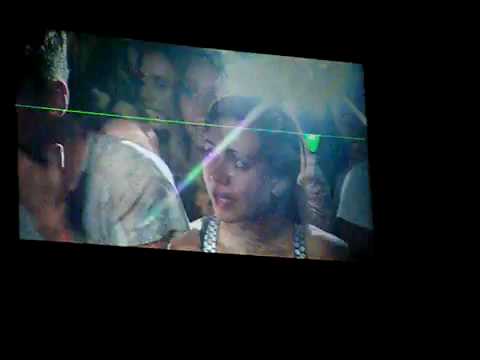 Beyonce sings HALO to sick girl at Sydney concert - 18/09/09
