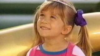 Watch Marykate  Ashley Olsen I Am The Cute One video
