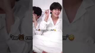 taehyung's🐻 smile made his kookie🐰 nervous🤭❤️‍🔥#bts #shorts