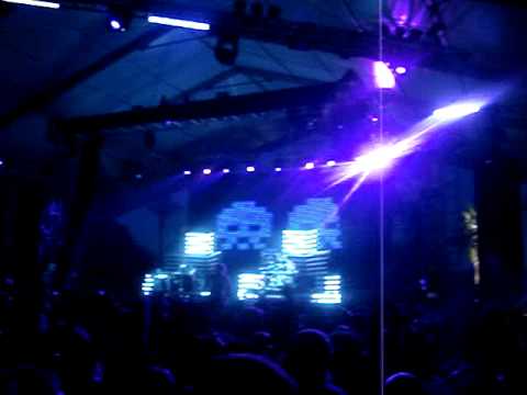 Coachella 2009 TRAV$DJ-AM - Day 2 - Sahara Saturday pt4