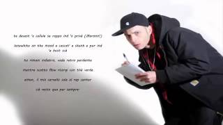 Watch Clementino Fumo video