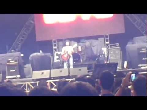 Johan Raja Lawak (Mus May) - Konsert Fenomena 30 Tahun Search...