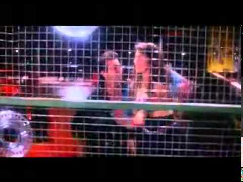 YouTube - Madhuri Dixit (akhiyan milau of raja).flv
