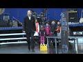 Push the red button; Ok so its a yellow plunger! Caistor Goes Diamond