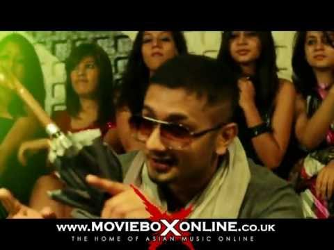 Jassi Sidhu Jaan Mangdhi Feat Honey Singh Singing Between...