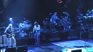 Watch Widespread Panic Pickin Up The Pieces video