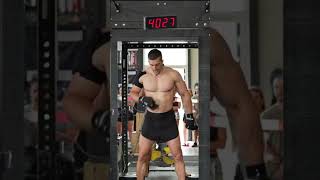 12 Tractions Par Minute Pendant 5 Heures 49 Minutes