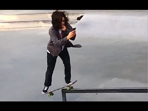 Skateboarding Selfie ?!? - Franky Villani - Bennett Grind Snapshot
