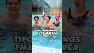 Tipo De Niños En La Alberca