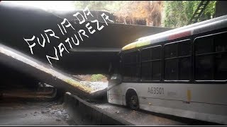 noticias furia da natureza no rio de janeiro ponte cai encima do onibus