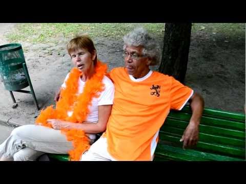 Туристы на Евро-2012 (пара из Нидерландов, Харьков)