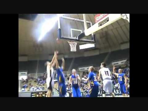 Huntington North Vikings at Mackey Arena against Triton
