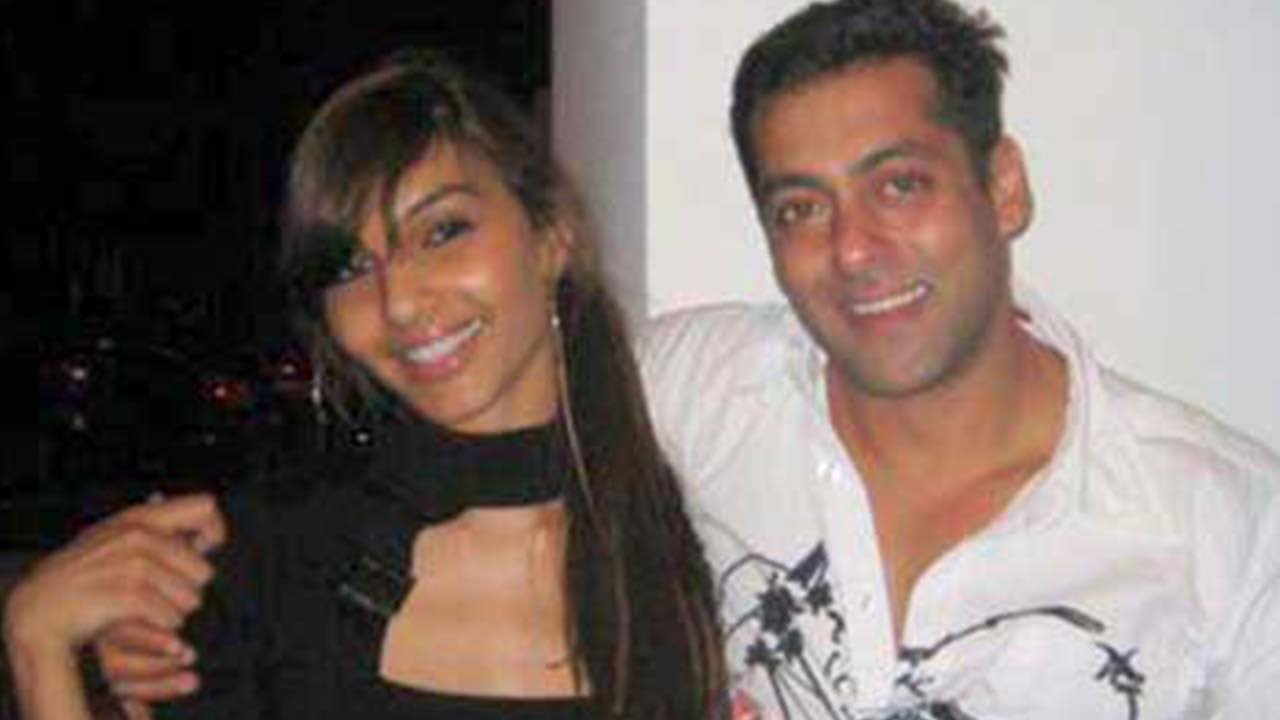    Salman Khan med Flickvän  